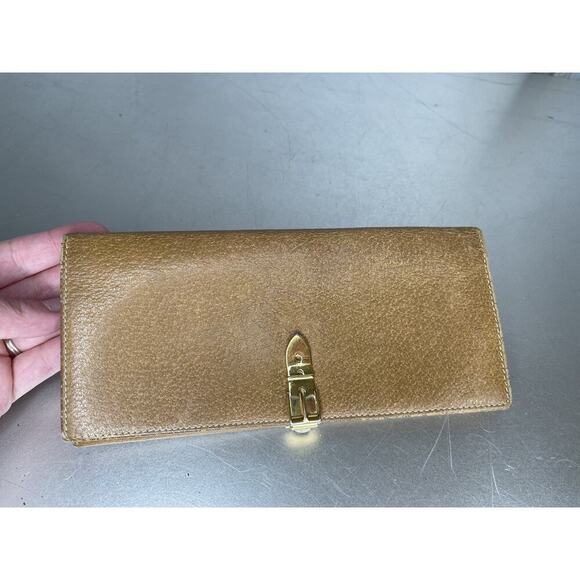 Gucci Handbags - GUCCI Vintage Leather Long Wallet Golden Brown Gold Hardware Classic
